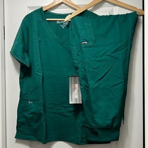 Grey’s Anatomy by Barco XL Hunter Green Scrub Set
